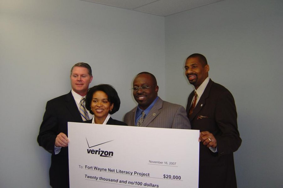 the-verizon-foundation-supporting-net-literacy-in-dozens-of-communities